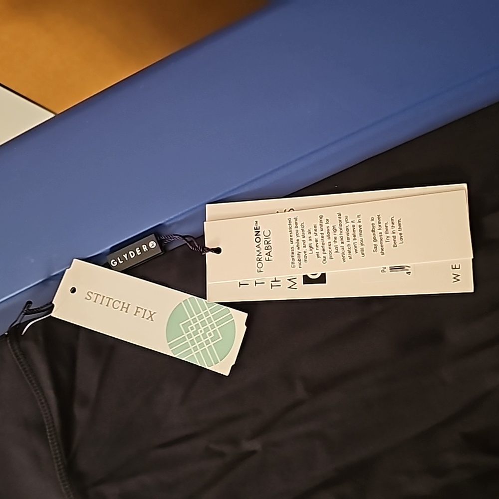 Workout pants - Picture 2 of 3